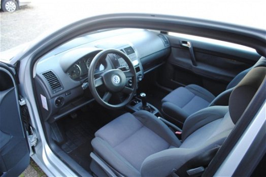 Volkswagen Polo - 1.4-16V Highline - Airco - Trekhaak - 1