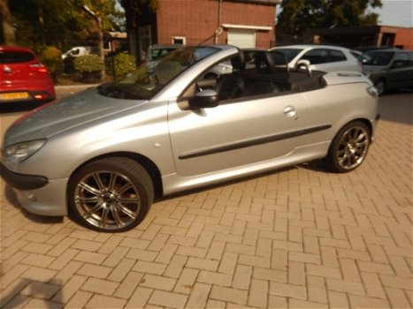 Peugeot 206 CC - 1.6-16V NETTE 206 CABRIOLET MET N.A.P - 1