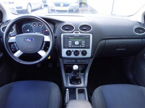 Ford Focus - 1.6-16V 104dkm + nap Dealer onderh Airco Cruise First Edition - 1