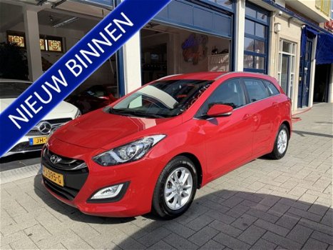 Hyundai i30 Wagon - 1.4 CRDi/INCL. BTW/BPM CLIMATE/TREKHAAK/FIETSDRAGER - 1