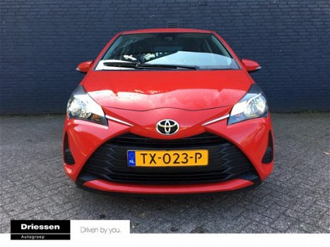 Toyota Yaris - 1.0 16V VVTI 5DR (Airconditioning - Bluetooth - Multifunctioneel stuurwiel) - 1