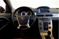 Volvo V70 - 1.6 T4 180 PK Lim Ed | Trekhaak | Bi xenon | Leer | Voorstoelen verwarmd - 1 - Thumbnail