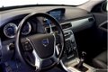 Volvo V70 - 1.6 T4 180 PK Lim Ed | Trekhaak | Bi xenon | Leer | Voorstoelen verwarmd - 1 - Thumbnail