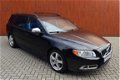 Volvo V70 - 2.5 FT R-Design-231PK-Sportleer-Trekhaak - 1 - Thumbnail