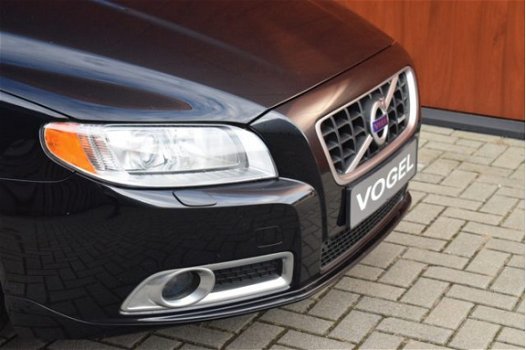 Volvo V70 - 2.5 FT R-Design-231PK-Sportleer-Trekhaak - 1