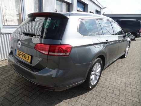 Volkswagen Passat Variant - 1.6 TDI 120pk DSG - 1