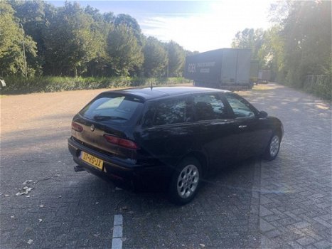 Alfa Romeo 156 Sportwagon - 1.8-16V T.Spark 2001 AIRCO Nette Staat NWE APK - 1