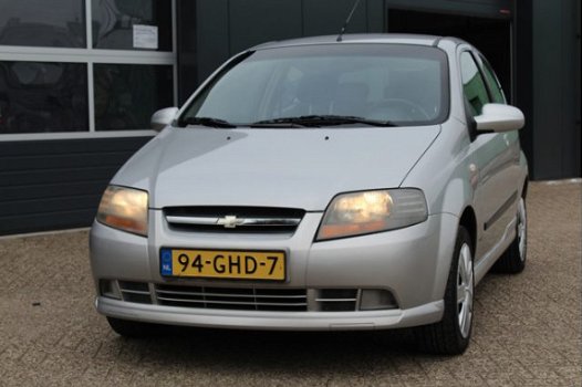 Chevrolet Kalos - 1.4-16V Style (94pk) Airco /Stuurbekr. /Elek. pakket /Isofix /Bumpers in kleur /Ge - 1