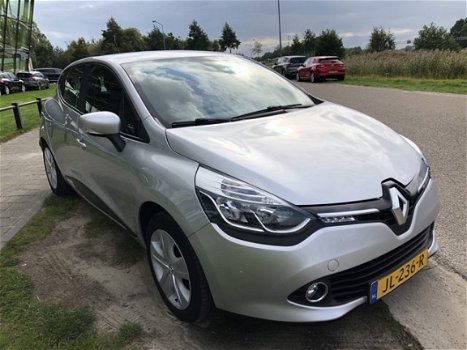 Renault Clio - 1.5 dCi 90Pk ECO Buisiness Airco MediaNav PDC Stylewielen - 1