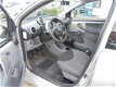 Toyota Aygo - 1.0-12V + Airco, elek. ramen vóór & deurvergr. met afstandsbed - 1 - Thumbnail