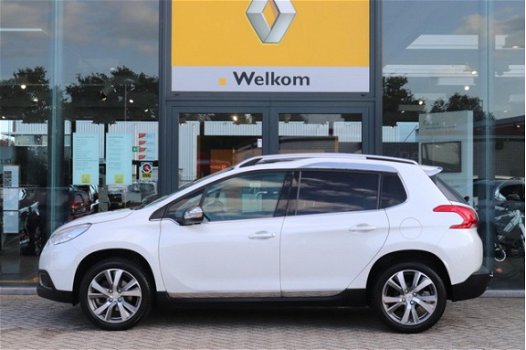 Peugeot 2008 - 1.6 VTi 120pk Féline |Panoramadak |Trekhaak - 1