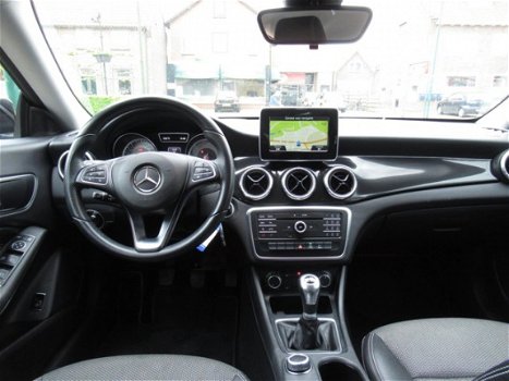 Mercedes-Benz CLA-Klasse - 180 BlueEFF. Lease Edition 79.000 KM, Navigatie, Halfleren bekleding, Cru - 1