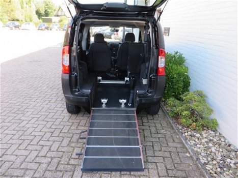 Peugeot Bipper Tepee - 1.4 / Rolstoel auto/ Airco/ Origineel NL/ - 1