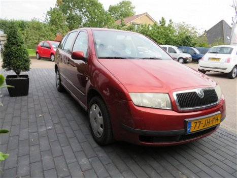 Skoda Fabia Combi - 1.4 Comfort | APK 20-9-2020 | ruimte - 1