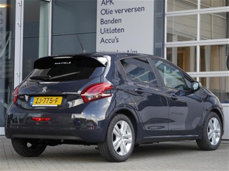 Peugeot 208 - 1.2 82pk Signature | Navi | Pdc achter | Demo | Regensensor - 1