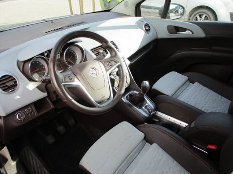 Opel Meriva - 1.4 Turbo 140 pk Cosmo / RIJKLAAR pdc voor + achter / ecc airco / trekhaak / comfort s - 1