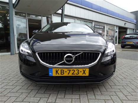 Volvo V40 - 2.0 D2 Nordic+ - 1