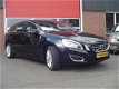 Volvo V60 - 1.6 T3 Momentum Nieuwstaat / 1e Eigenaar / Trekhaak / Automaat - 1 - Thumbnail