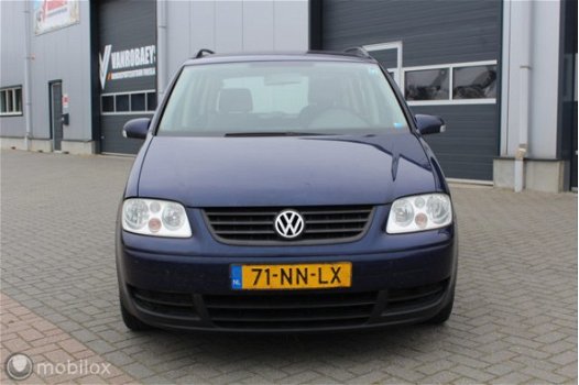 Volkswagen Touran - 1.6-16V FSI - 1