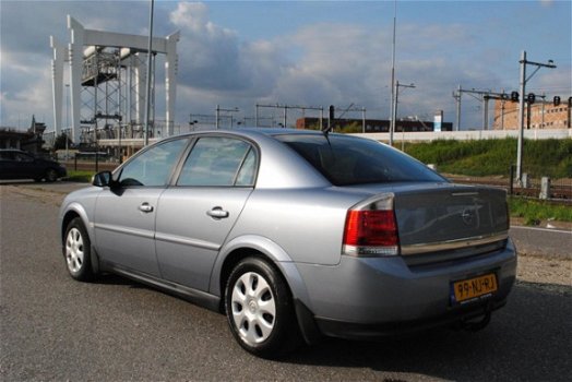 Opel Vectra - 1.8-16V Comfort AIRCO, APK, NAP - 1