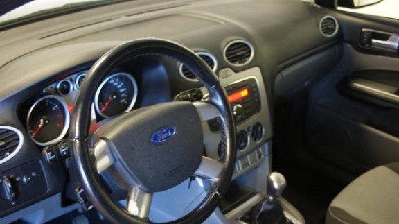 Ford Focus Wagon - 1.6 Comfort 2011 Airco*Sport*Stoelverwarming*Elek Pak - 1