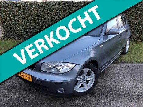 BMW 1-serie - 118i Executive Automaat, Clima, Stoelverwarming - 1