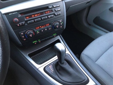 BMW 1-serie - 118i Executive Automaat, Clima, Stoelverwarming - 1