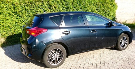 Toyota Auris - 1.3 Aspiration met Navigatie en parkeerhulpcamera - 1