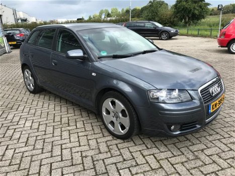 Audi A3 Sportback - 2.0 TDI Attraction Pro Line Zeer nette goed onderhouden A3 sportback - 1