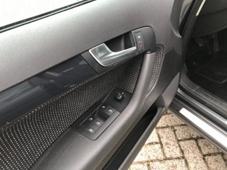 Audi A3 Sportback - 2.0 TDI Attraction Pro Line Zeer nette goed onderhouden A3 sportback - 1