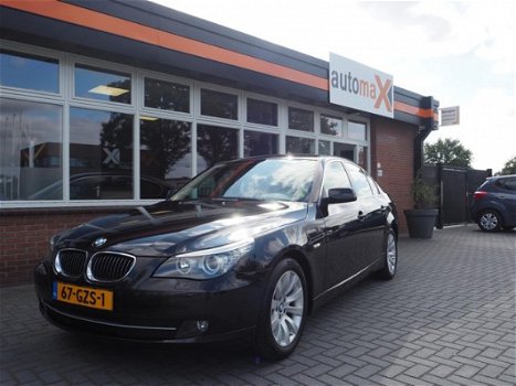 BMW 5-serie - 523i Business Line Oudjaar actie 1000, - Euro korting - 1