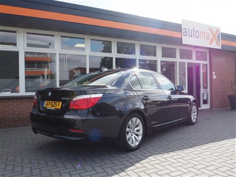 BMW 5-serie - 523i Business Line Oudjaar actie 1000, - Euro korting - 1