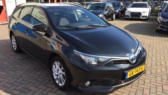 Toyota Auris - TOURING 1.8HYB/PAN/CAM/ECC/NAV - 1