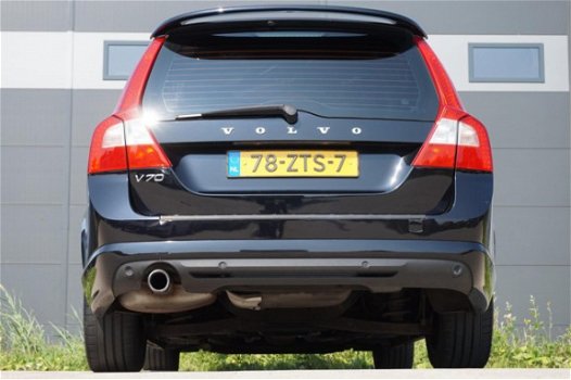 Volvo V70 - 1.6 T4 R-Design Automaat - 1