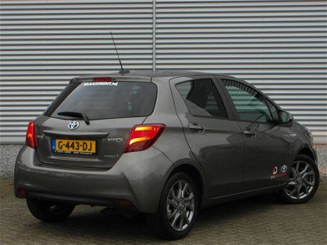 Toyota Yaris - 1.5 Hybrid Dynamic Automaat Navi Panoramadak - 1