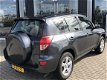 Toyota RAV4 - 2.0 VVTi Linea Sol | Cruise control | Airco | AUX | Lichtmetaal | Trekhaak|Carkit| - 1 - Thumbnail