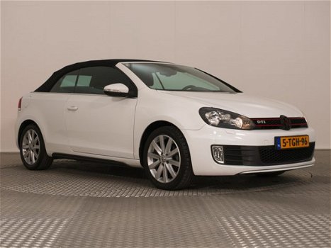 Volkswagen Golf - 1.6 TDi Bluemotion GTI-uitvoering ECC NAV LMV - 1