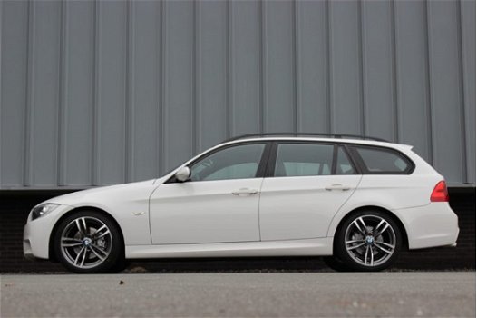 BMW 3-serie Touring - 318i E91 M-pakket | Sport | 2e eigenaar | - 1