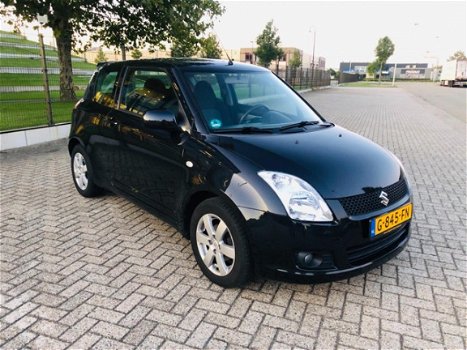 Suzuki Swift - 1.3 Base Boekjes, AIRCO, APK - 1