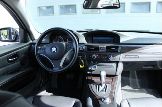 BMW 3-serie Touring - 318d 140PK Automaat High Executive Gr Navi Clima pdc Cruis Leder Bluetooth - 1