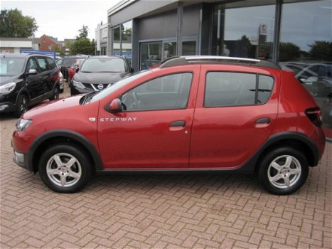 Dacia Sandero - 0.9 TCe Stepway Ambiance*NAVIGATIE*ACHTERUITRIJCAMERA* DAKDRAGERS*LM 16