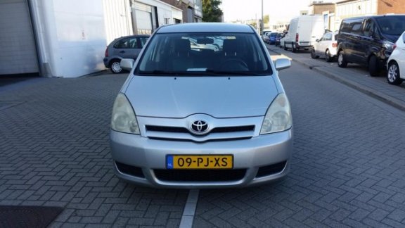 Toyota Corolla Verso - 1.6 VVT-i Terra - 1