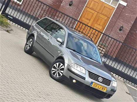 Volkswagen Passat Variant - 2.0-20V Comfortline / Nieuwe Apk - 1