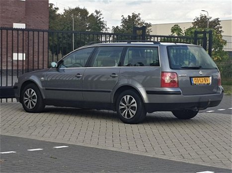 Volkswagen Passat Variant - 2.0-20V Comfortline / Nieuwe Apk - 1