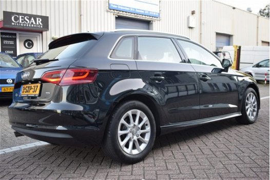 Audi A3 Sportback - 1.6 TDI ultra Edition 5 DEURS / 123 DKM - 1