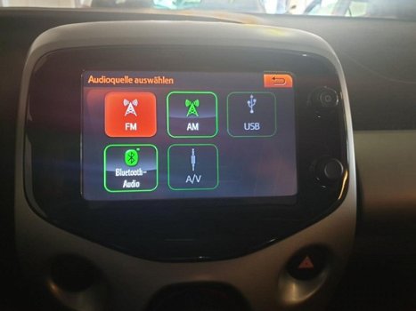 Toyota Aygo - 1.0 VVT-i x-clusiv - 1