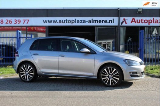 Volkswagen Golf - 1.2 TSI Highline DSG 5-Deurs Led verlichting NAVI BOM VOLL - 1