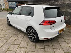 Volkswagen Golf - 2.0 TDI GTD - S&S - Keyles - Parkpilot Pano - Front assist