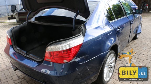 In onderdelen BMW E60 520d '07 MYSTICBLAU METALLIC (A07) BILY - 2