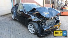 In onderdelen BMW E90 320d '05 voor en achter schade  BILY